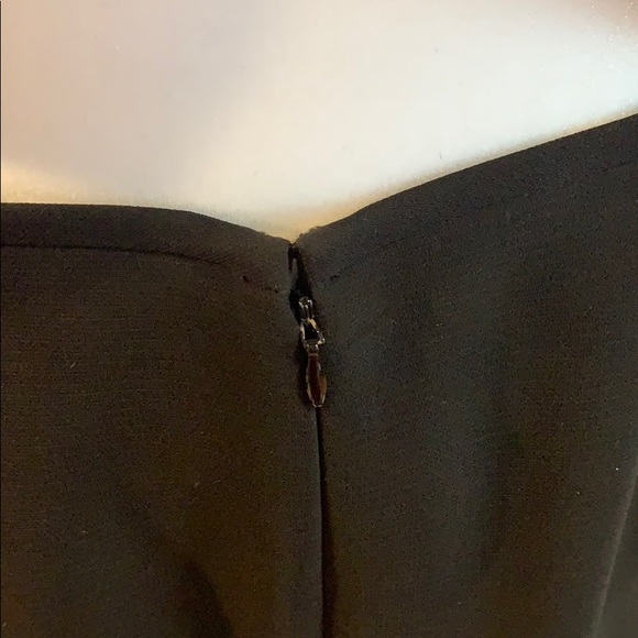 Tahari Jacket/Blazer & Skirt Suit Black EUC 8P - Picture 9 of 14